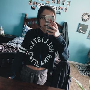 Hollister Crop Top